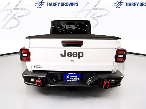 Used 2021 Jeep Gladiator Rubicon AWD/4WD image 29