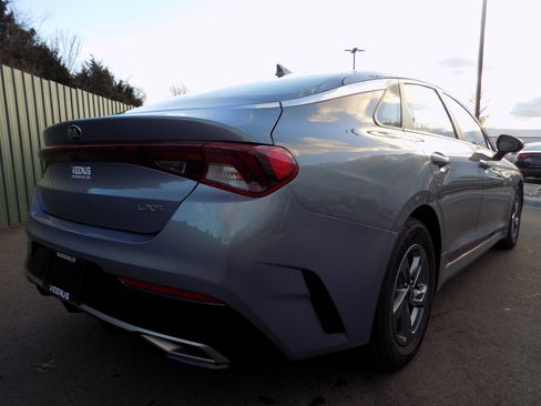 Used 2021 Kia K5 LXS image 6