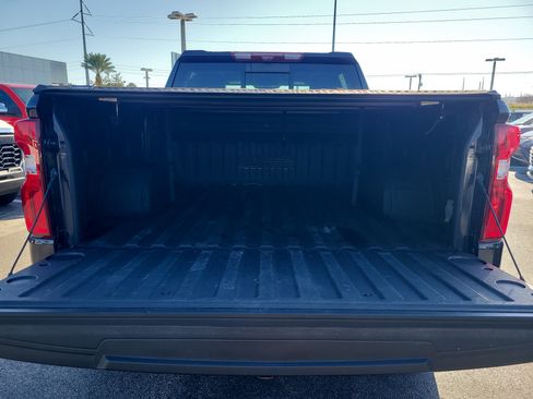 Used 2023 Chevrolet Silverado 1500 High Country w/ Technology Package image 6