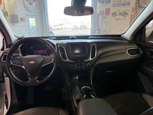 Used 2021 Chevrolet Equinox LT image 12