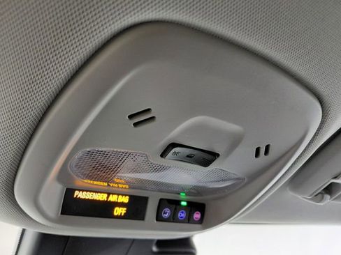 Used 2025 Chevrolet Trax ACTIV w/ Driver Confidence Package FWD image 36