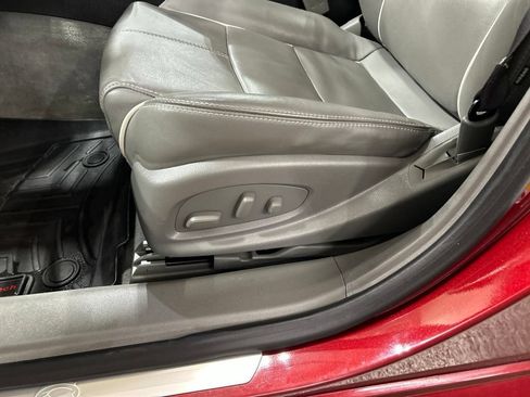 Used 2017 Chevrolet Impala Premier w/ Enhanced Convenience Package FWD image 12