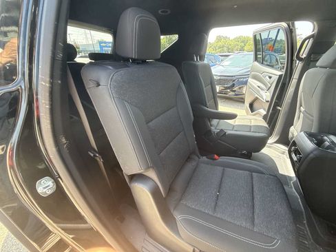Used 2025 Chevrolet Traverse LT w/ Driver Confidence Package AWD/4WD image 26