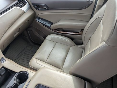 Used 2019 GMC Yukon SLT w/ Open Road Package image 19