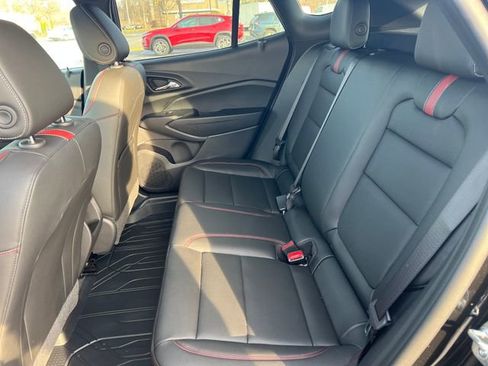 New 2026 Chevrolet Trax RS w/ Sunroof Package image 19