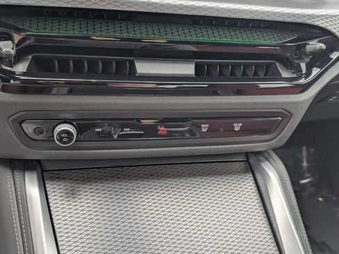 Used 2025 BMW M240i xDrive Coupe image 19