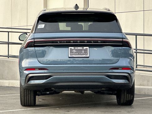 New 2026 Lincoln Nautilus Black Label w/ Jet Appearance Package image 4