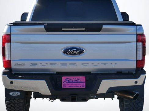 Used 2017 Ford F250 Lariat w/ Lariat Ultimate Package image 3