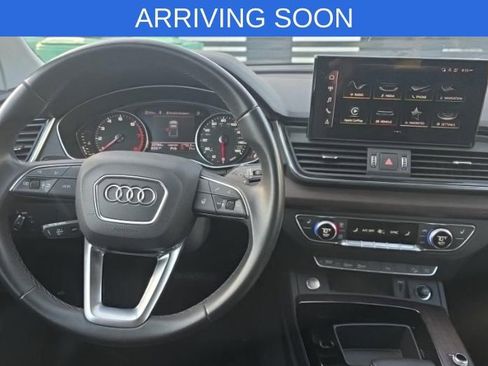 Used 2023 Audi Q5 2.0T Premium w/ Convenience Package image 4
