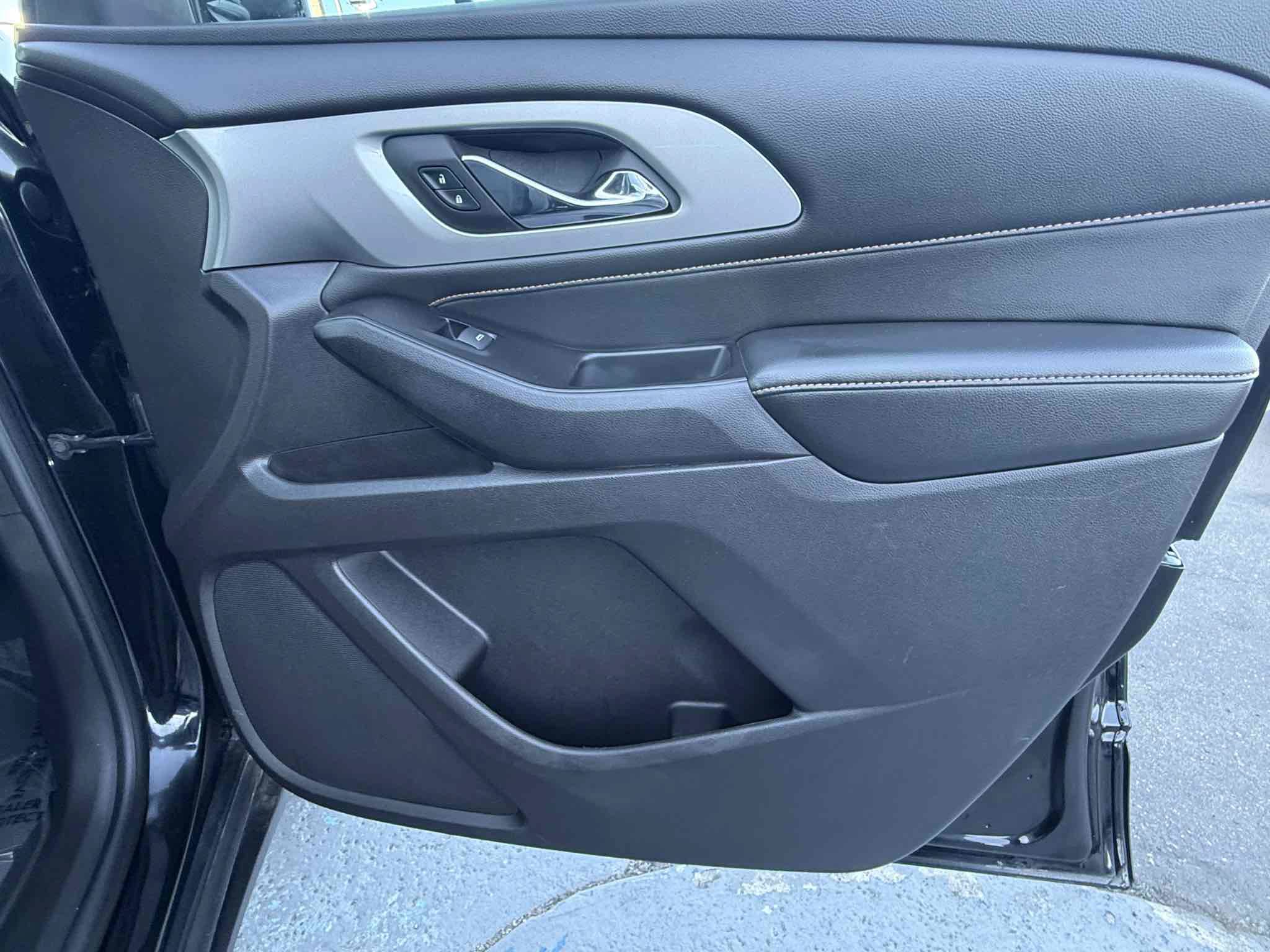 Used 2018 Chevrolet Traverse LS FWD image 48