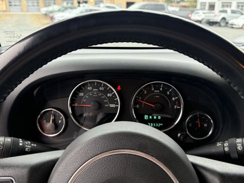 Used 2017 Jeep Wrangler Unlimited Sport w/ Quick Order Package 24S image 18