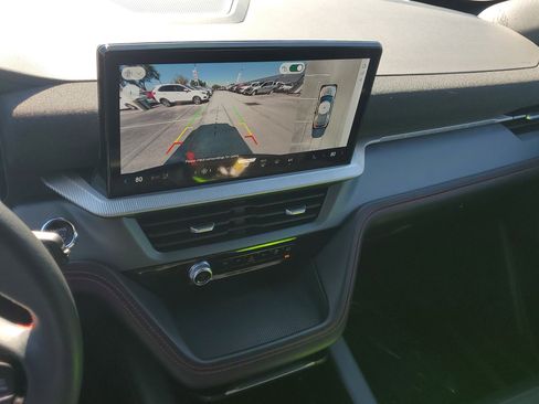 Certified 2025 Ford Explorer ST-Line image 28