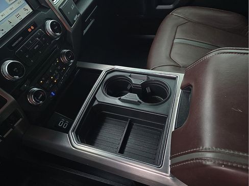 Used 2017 Ford F350 Platinum w/ Platinum Ultimate Package image 20