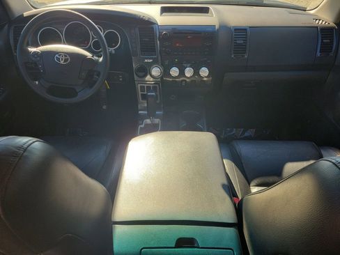 Used 2010 Toyota Tundra 2WD Double Cab image 12
