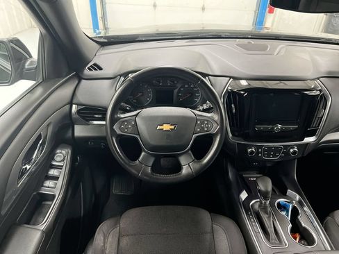 Used 2022 Chevrolet Traverse LT AWD/4WD image 11