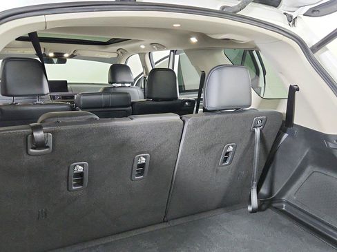 Used 2025 Honda Pilot Touring image 26