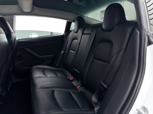 Used 2023 Tesla Model 3 Standard Range RWD image 40