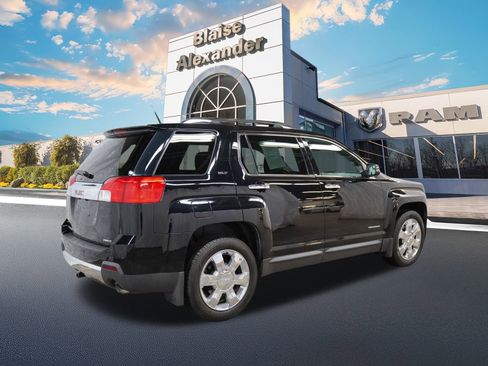 Used 2012 GMC Terrain SLT w/ Chrome and Technology Package image 3