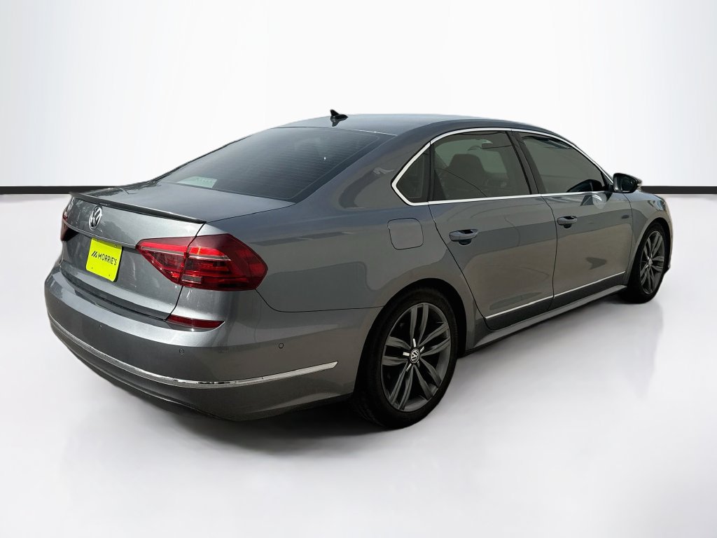 Used 2017 Volkswagen Passat 1.8T SEL Premium FWD image 5