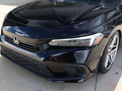 Used 2023 Honda Civic Sport image 33