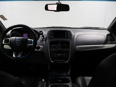 Used 2017 Dodge Grand Caravan GT image 16
