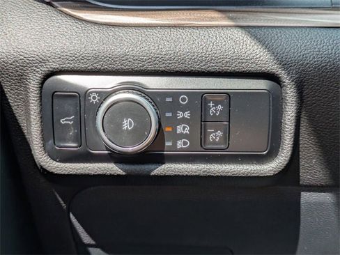 Used 2023 Ford Explorer Limited image 25