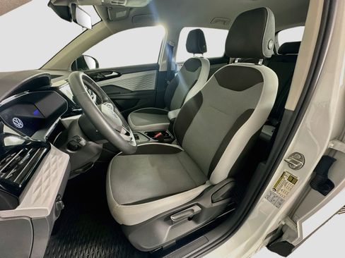 Used 2022 Volkswagen Taos S w/ IQ Drive S Package FWD image 13