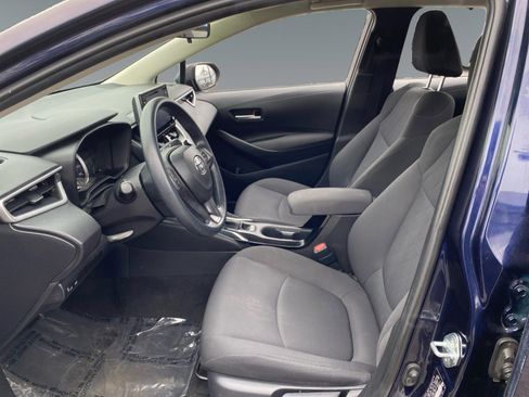Used 2021 Toyota Corolla LE image 9