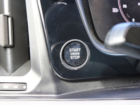 Used 2024 Porsche Cayenne image 46