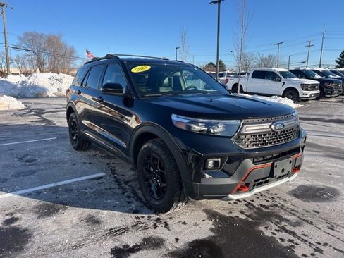 Used 2023 Ford Explorer Timberline w/ Timberline Technology Package image 3