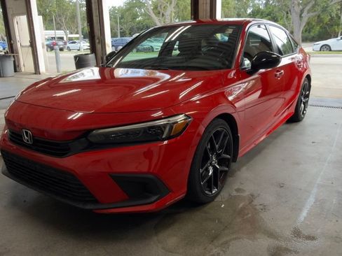 Used 2024 Honda Civic Sport image 2