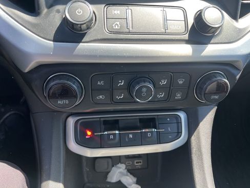 Used 2020 GMC Acadia SLT FWD image 51