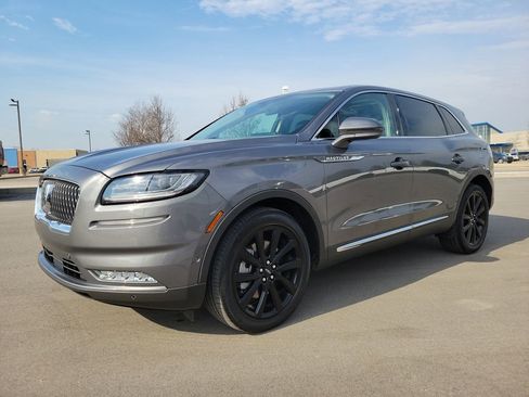 Used 2023 Lincoln Nautilus Reserve w/ Equipment Group 202A AWD/4WD image 2