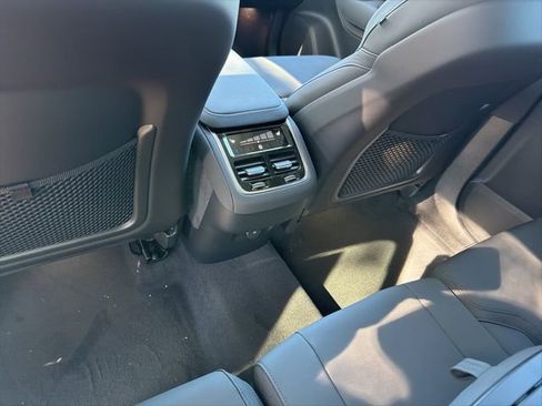 New 2026 Volvo XC90 B6 Plus w/ Protection Package Premier AWD/4WD image 9