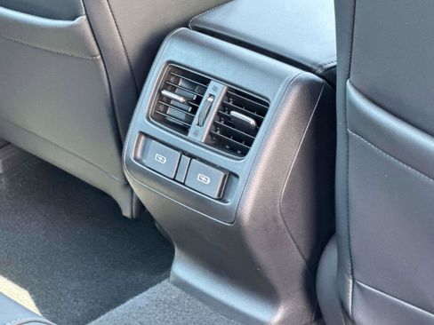 Used 2022 Honda Accord Touring image 12