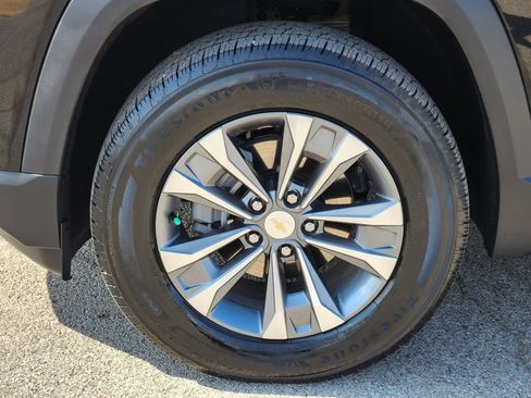 Used 2026 Chevrolet Equinox LT FWD image 10