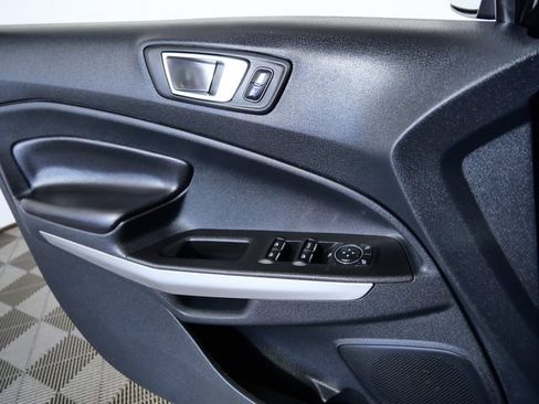 Certified 2018 Ford EcoSport Titanium AWD/4WD image 30