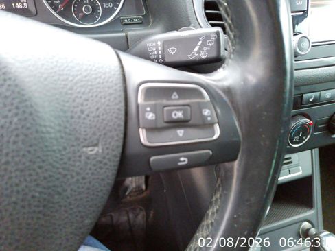 Used 2014 Volkswagen Tiguan SE image 18