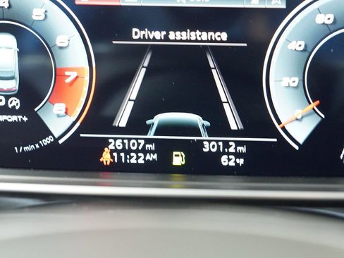 Used 2023 Audi S8 image 14