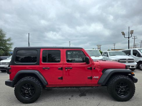 Used 2018 Jeep Wrangler Unlimited Sport S AWD/4WD image 2