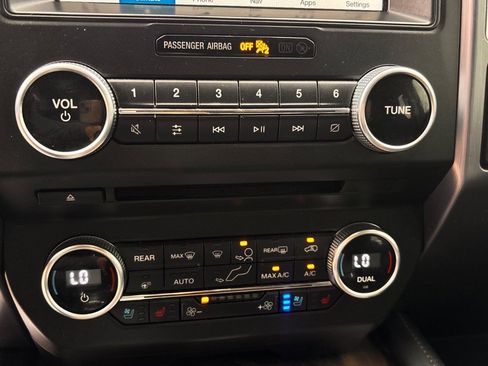 Certified 2018 Ford Expedition Max Platinum image 43