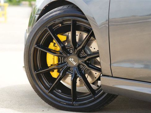 Used 2013 Volkswagen Golf R 4-Door AWD/4WD image 18