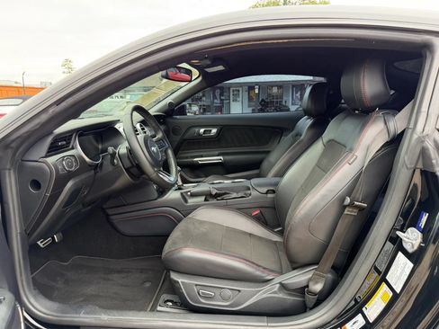 Used 2019 Ford Mustang GT Premium w/ Equipment Group 401A RWD image 19