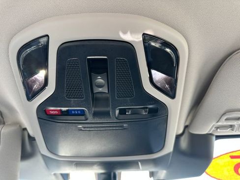 Used 2025 Subaru Legacy Premium image 17