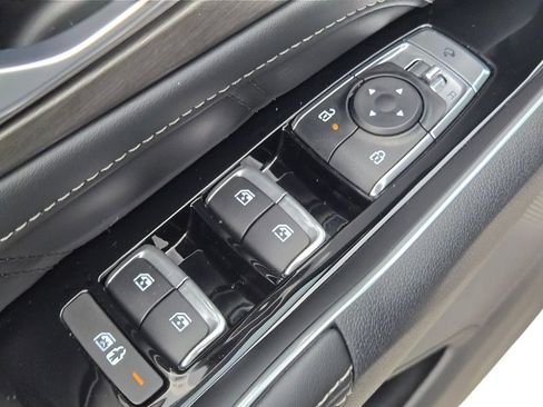 Certified 2025 Kia Sorento SX Prestige AWD/4WD image 16