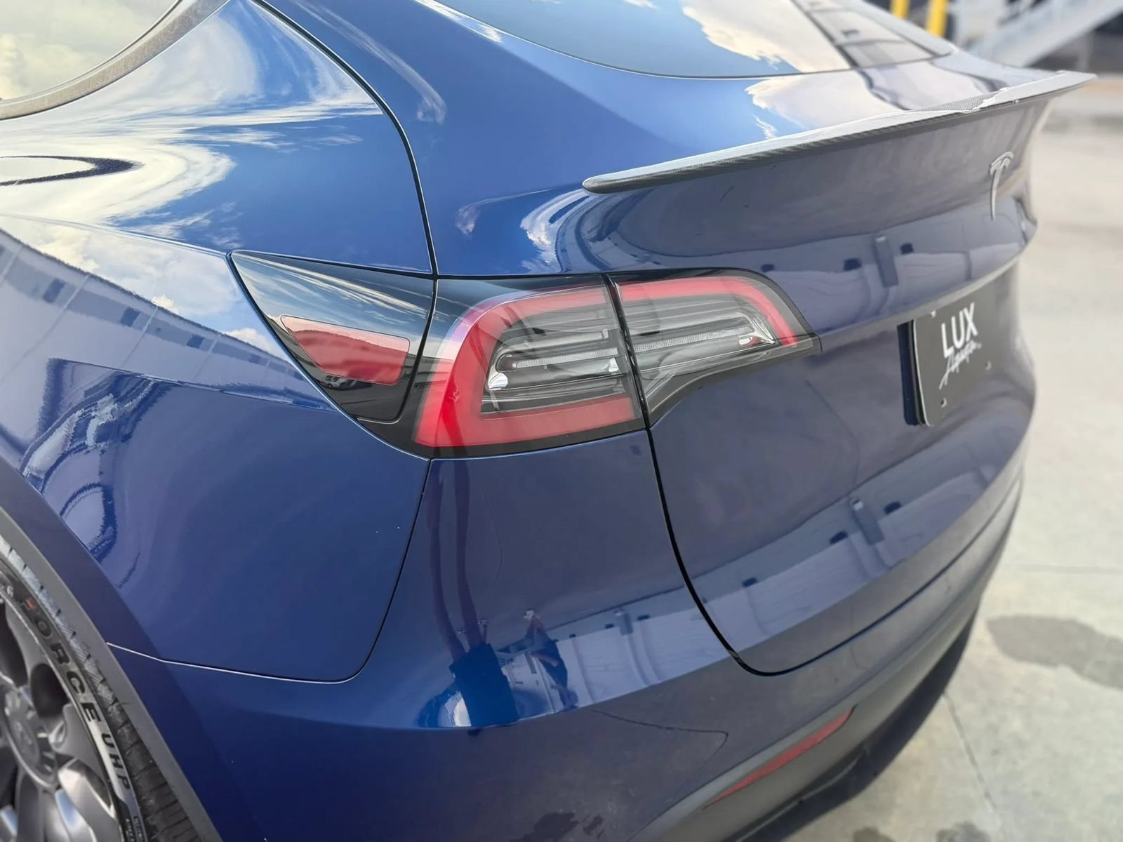 Used 2023 Tesla Model Y Performance AWD/4WD image 12