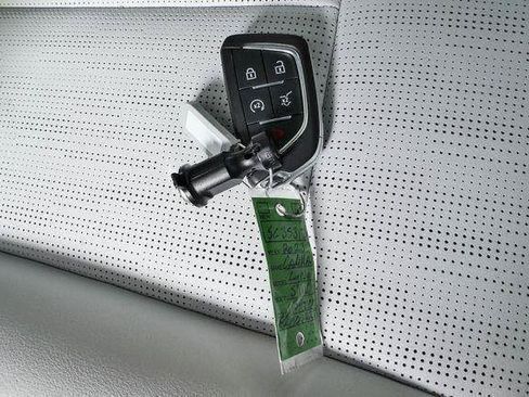 Used 2023 Cadillac Lyriq 2WD image 26