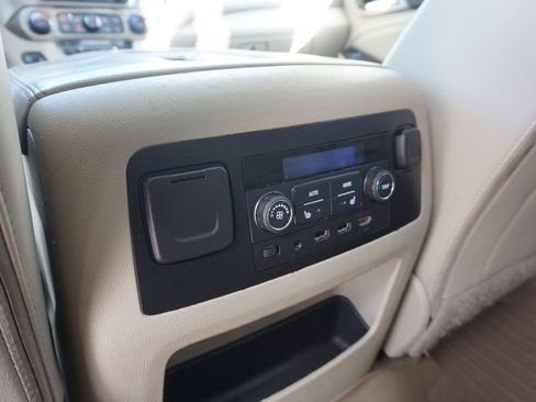 Used 2019 GMC Yukon XL Denali w/ Denali Ultimate Package image 23