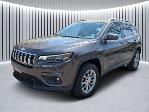 Used 2019 Jeep Cherokee Latitude Plus AWD/4WD image 9