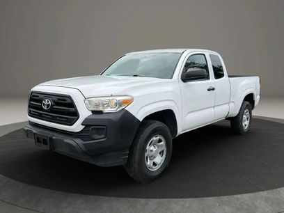 Used 2016 Toyota Tacoma SR